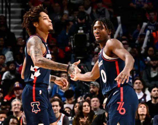 开云-哈登离开，马克西凶猛蹿升冲全明星+2.1亿肥约