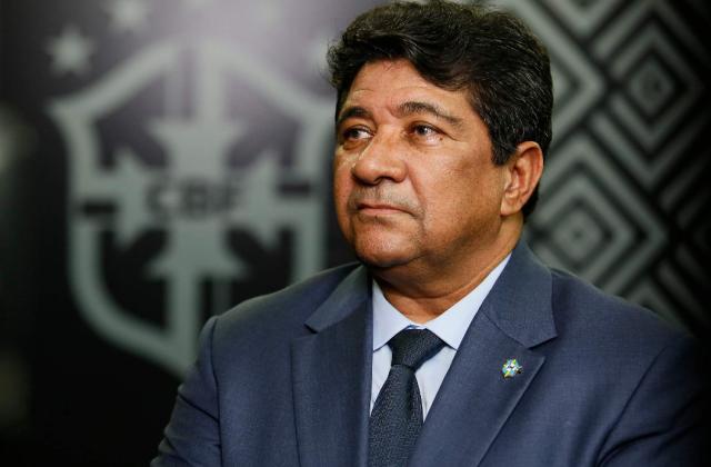 开云体育下载-国际足联帮忙官复原职 他马上就炒掉巴西队主教练